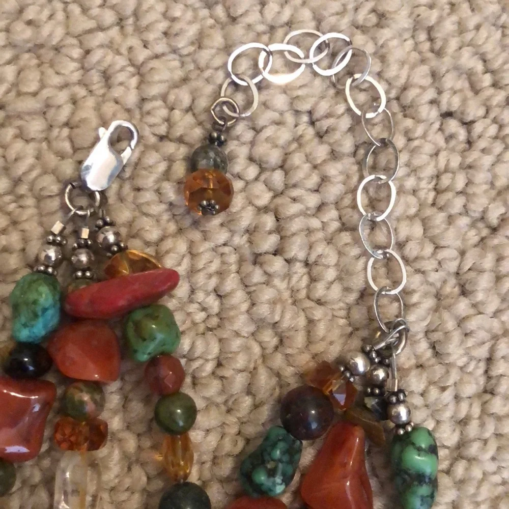 N/A beads more